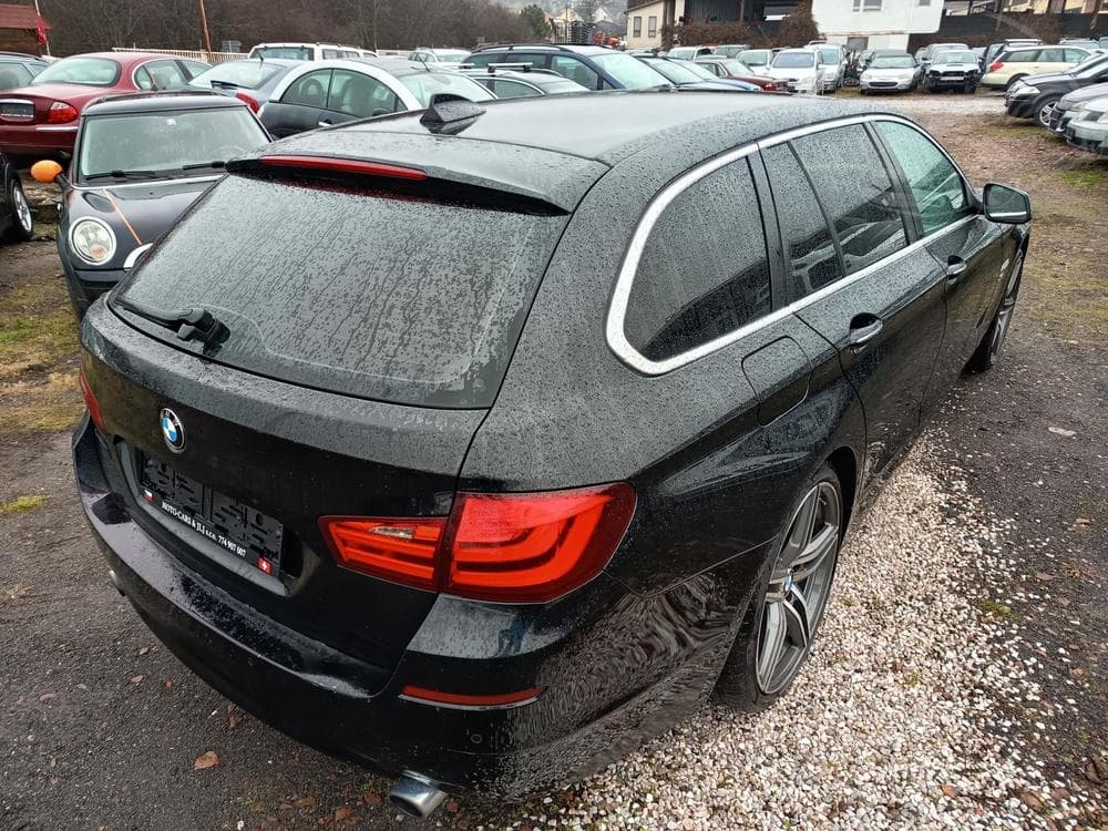 2011 BMW 5-SERIES - 16