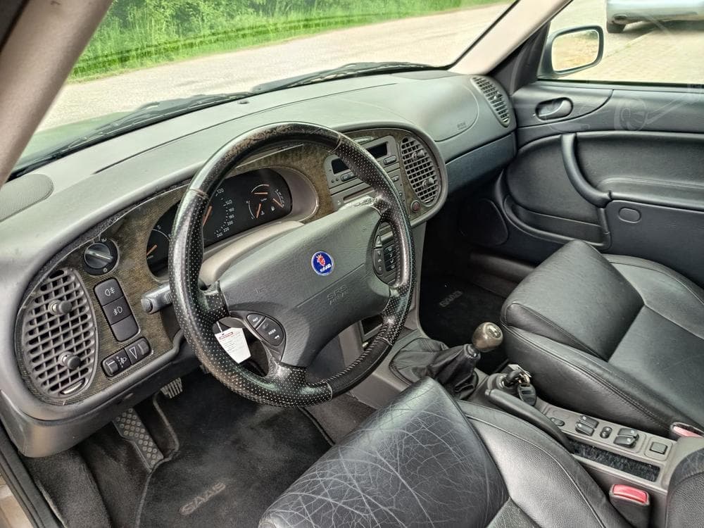 2001 Saab 9-3 - 16