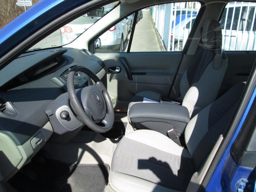 2005 Renault MEGANE - 17