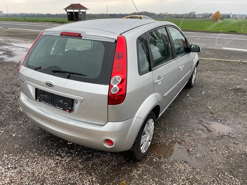 2007 Ford FIESTA - 17