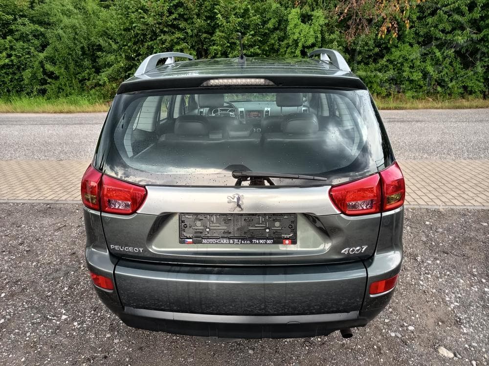 2008 Peugeot 4007 - 17