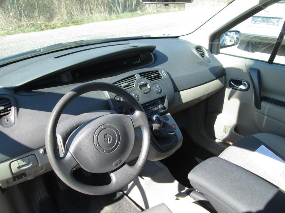 2005 Renault MEGANE - 18