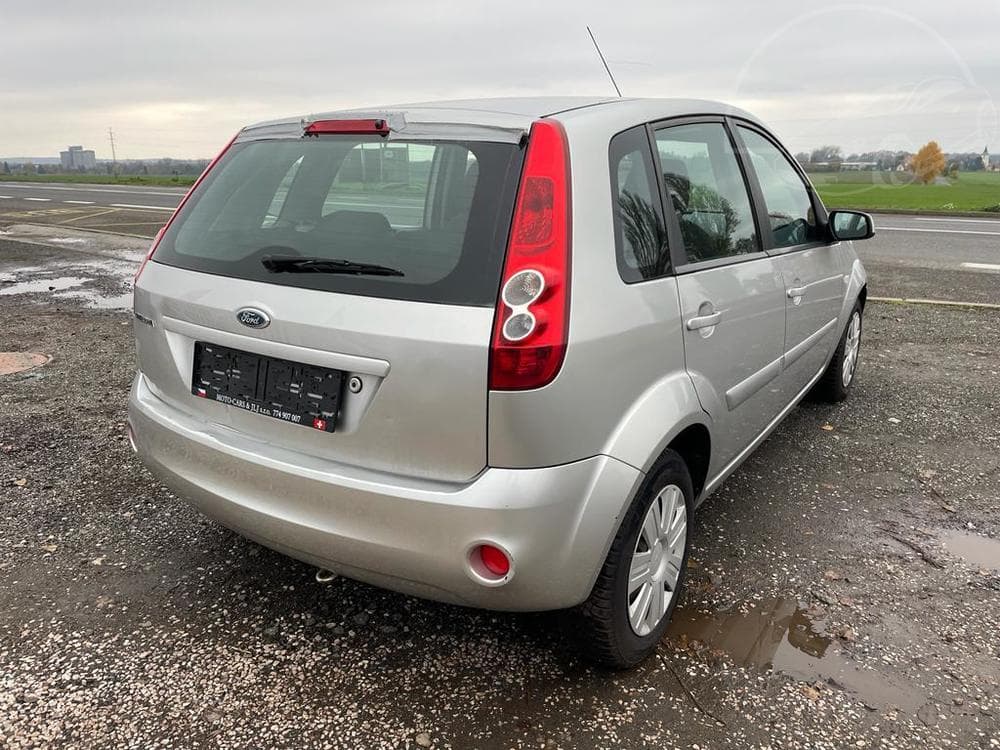 2007 Ford FIESTA - 18