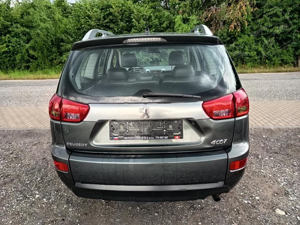 2008 Peugeot 4007 - 18