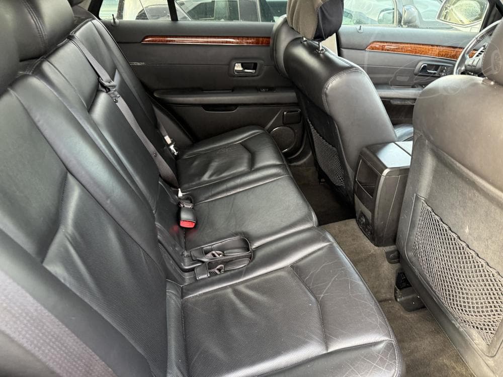2007 Cadillac SRX - 19