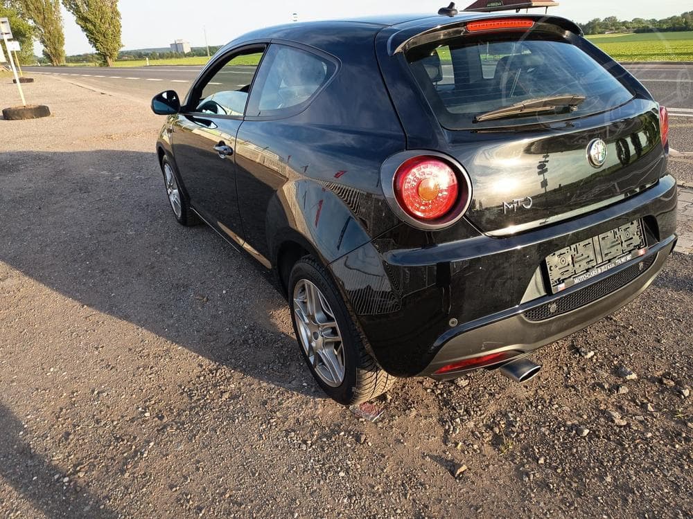 2015 Alfa Romeo MITO - 37