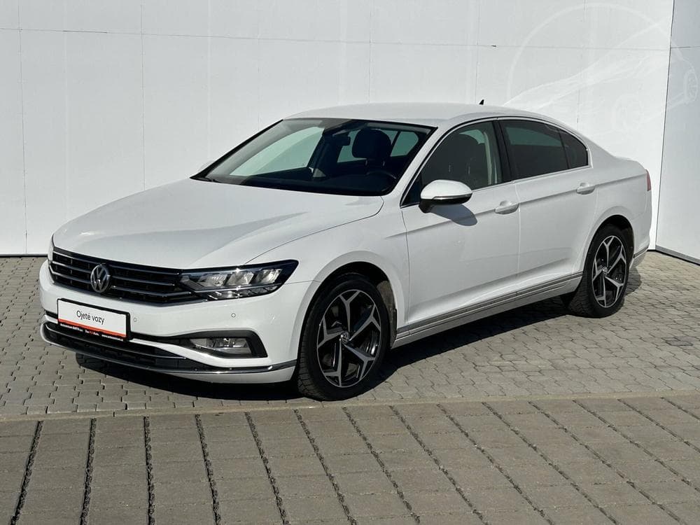 Volkswagen Passat Elegance 7DSG 2,0TSI
