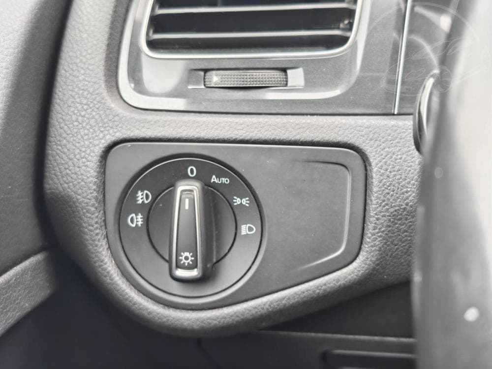 2018 Volkswagen GOLF - 19