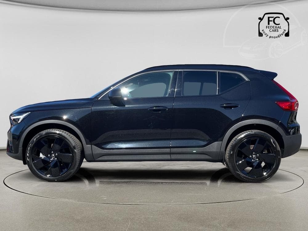 2025 Volvo XC40 - 3