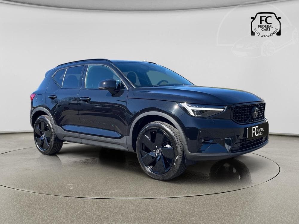 2025 Volvo XC40 - 15