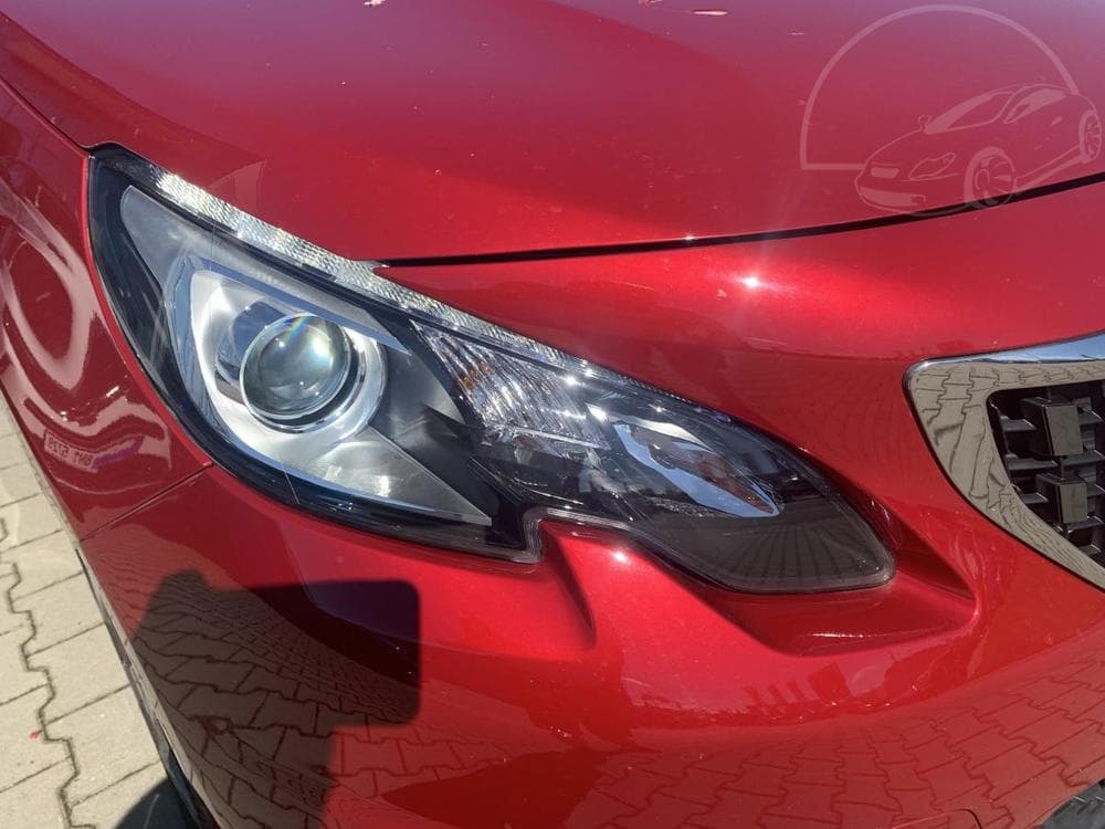 2017 Peugeot 2008 - 9