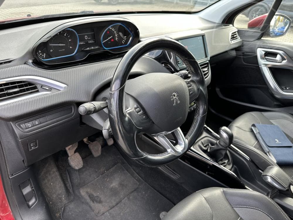 2017 Peugeot 2008 - 12