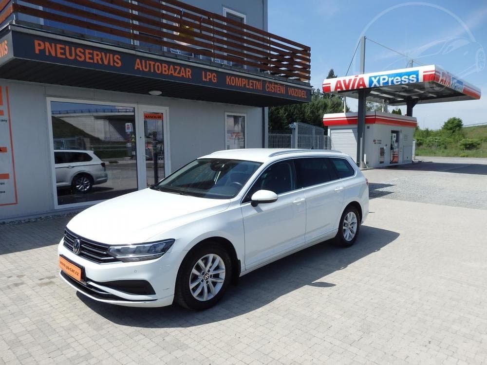Volkswagen Passat VARIANT 2.0 TDI NAVIGACE, DSG