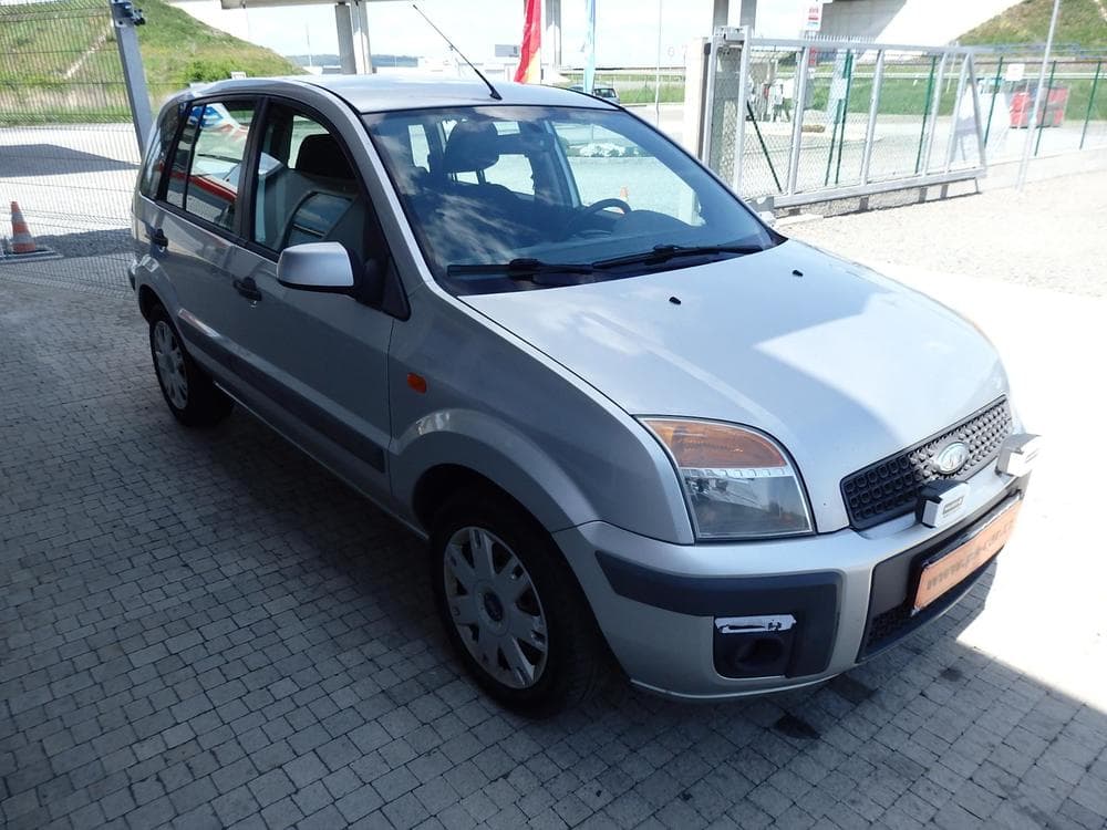 2006 Ford FUSION - 3