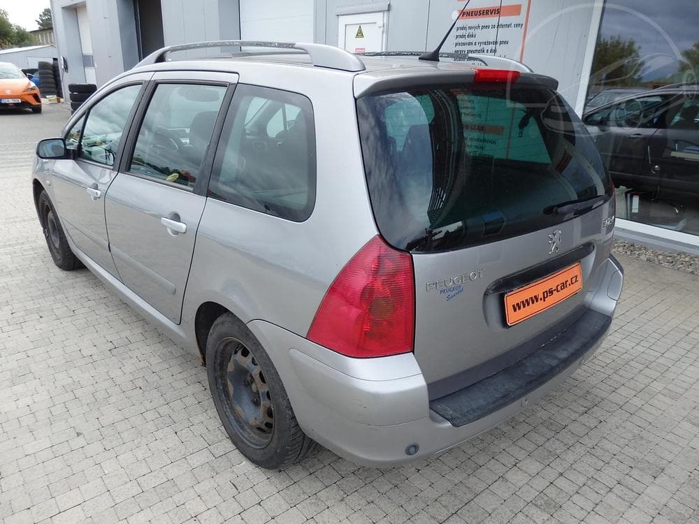2004 Peugeot 307 - 5