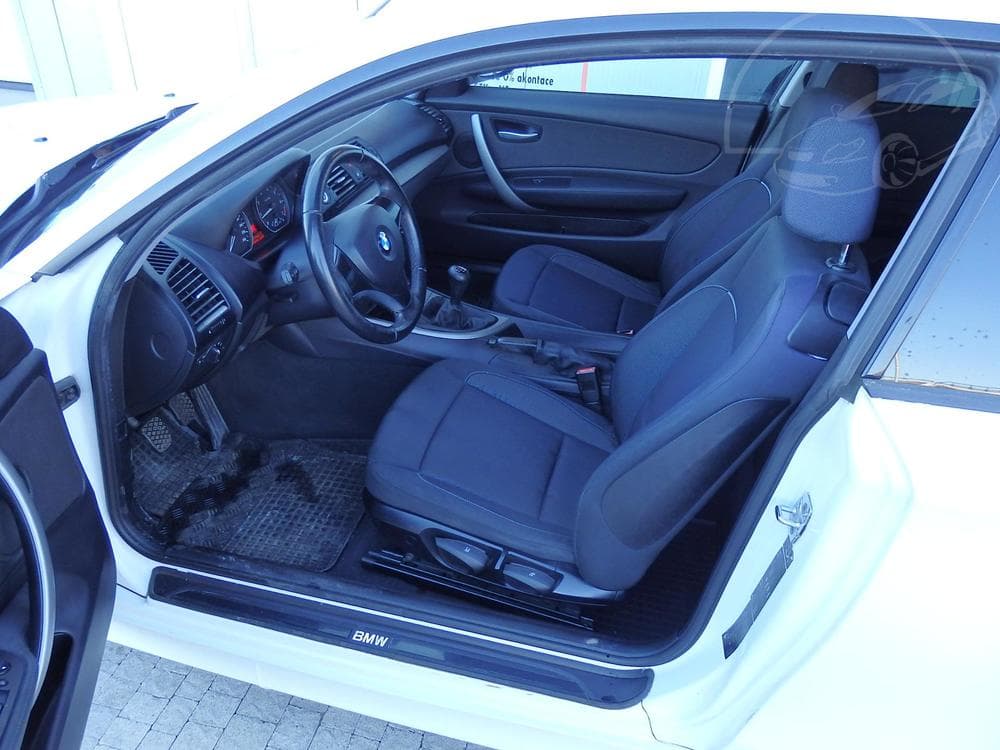 2009 BMW 1-Series - 11