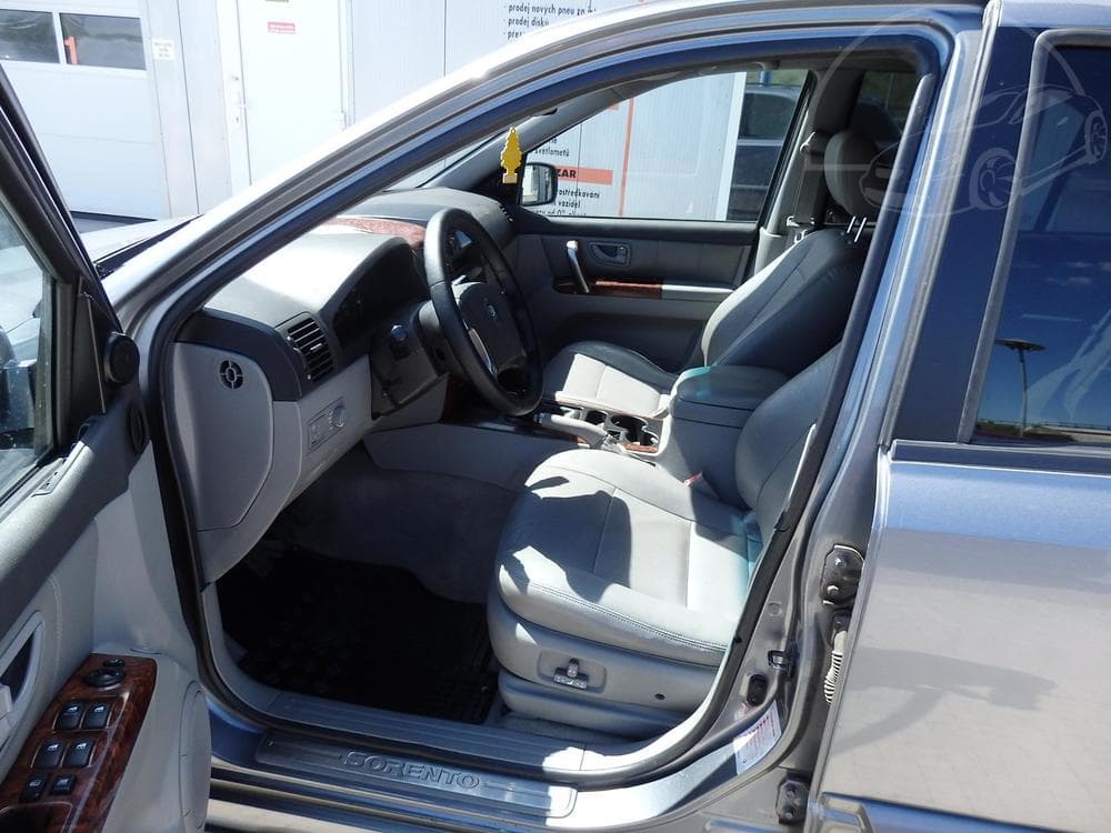 2004 Kia SORENTO - 6
