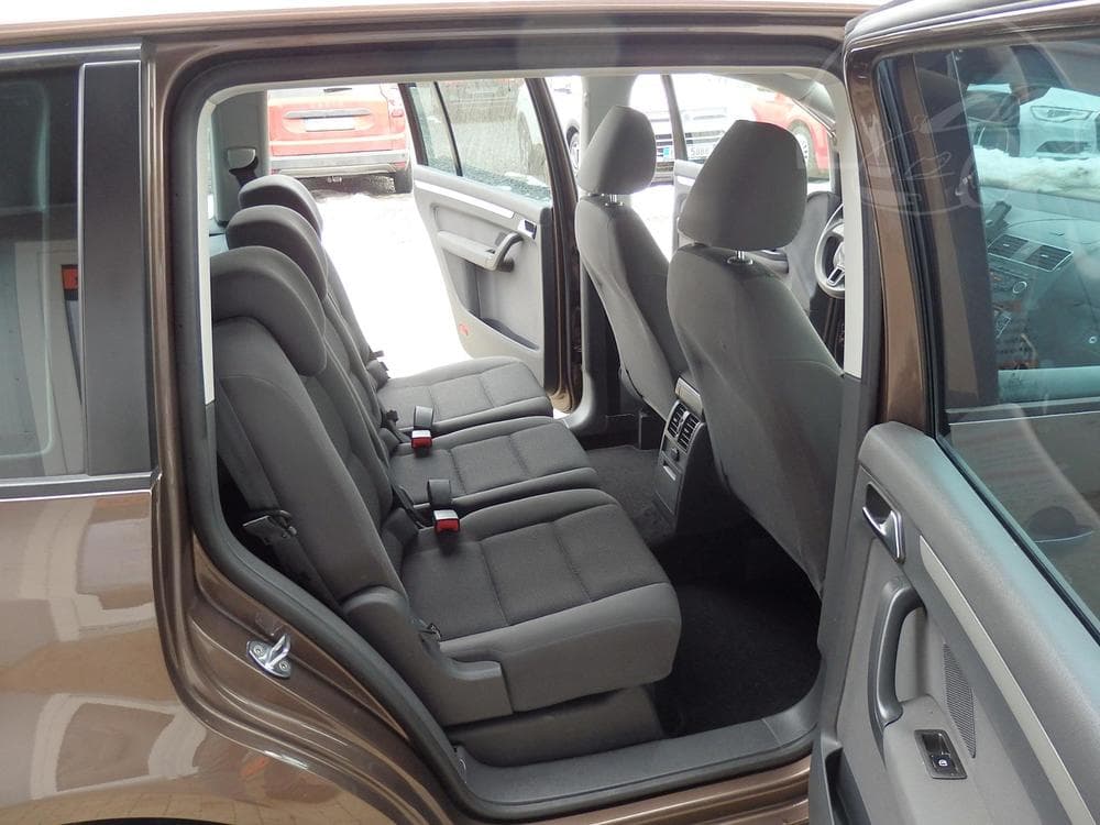 2011 Volkswagen TOURAN - 9
