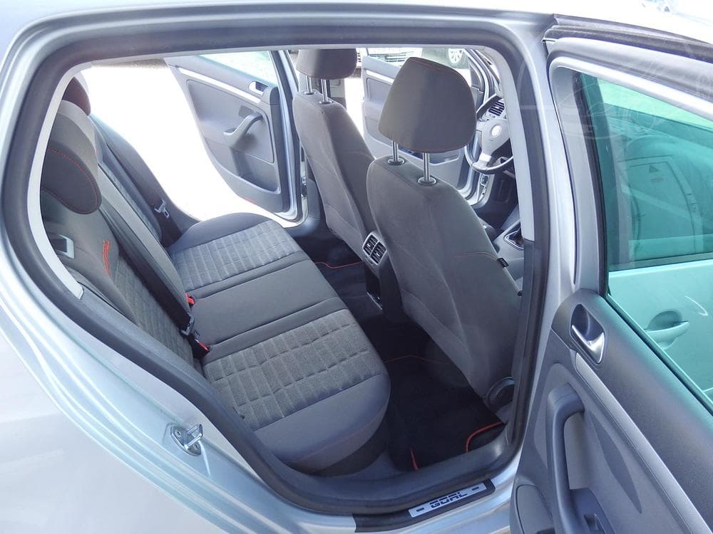 2006 Volkswagen GOLF - 9