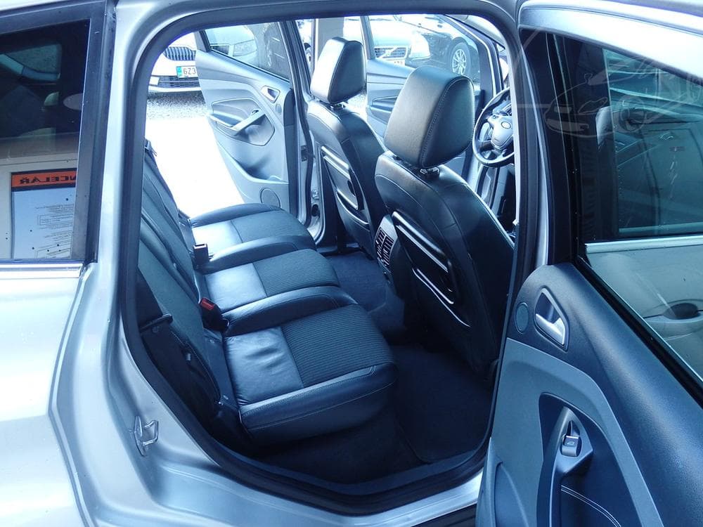 2013 Ford C-MAX - 10