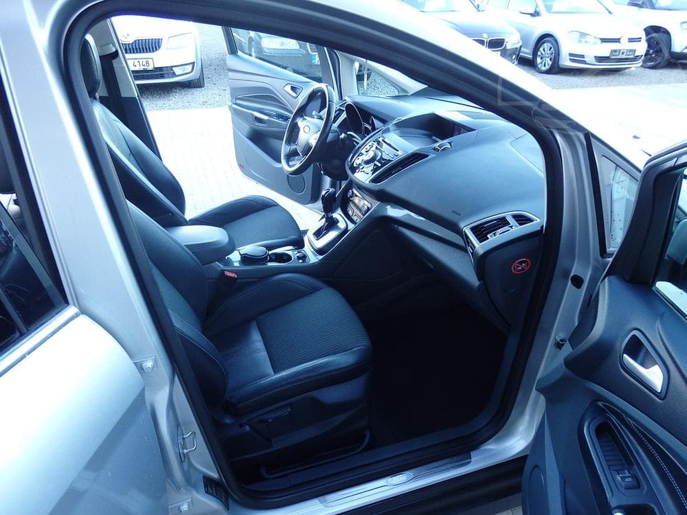 2013 Ford C-MAX - 11