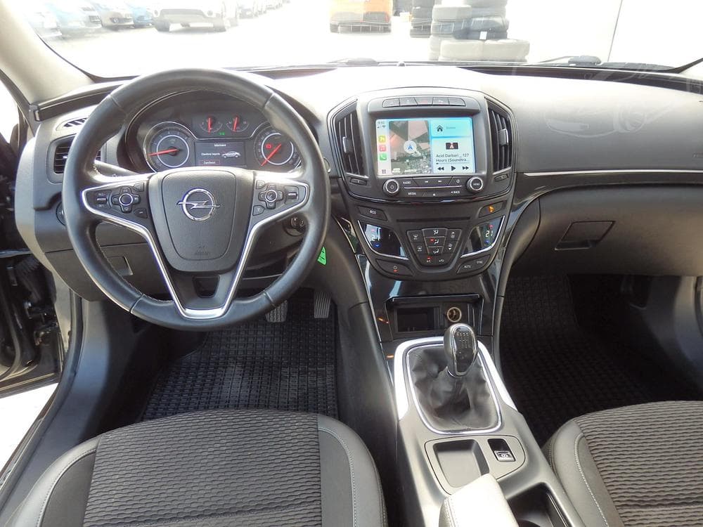 2016 Opel Insignia - 11