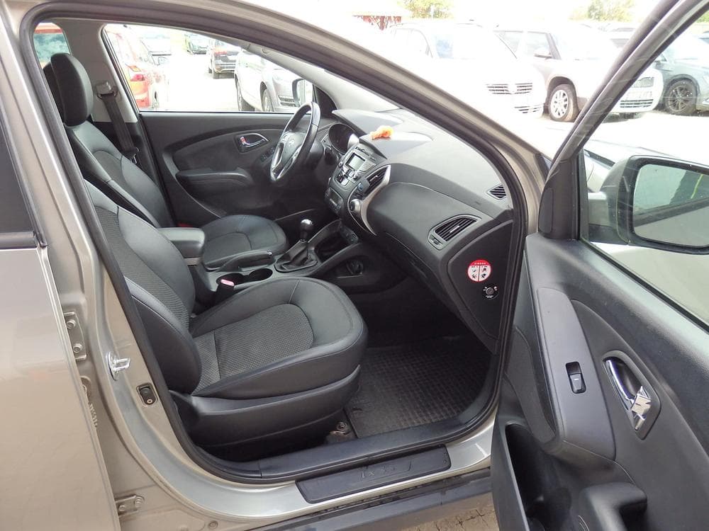 2010 Hyundai ix35 - 11