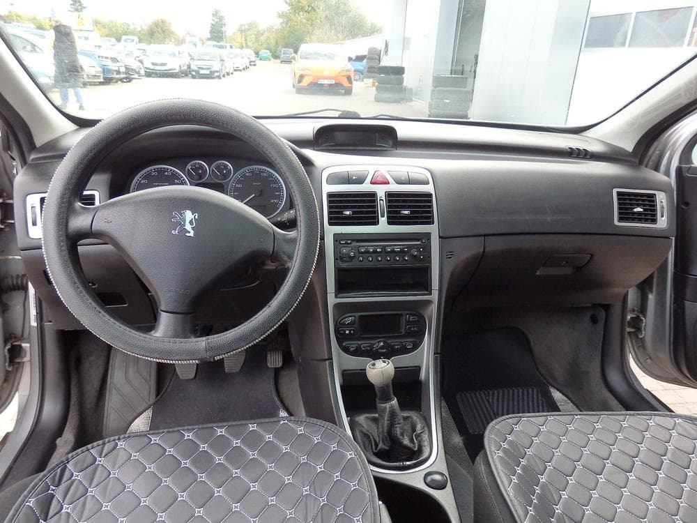 2004 Peugeot 307 - 11