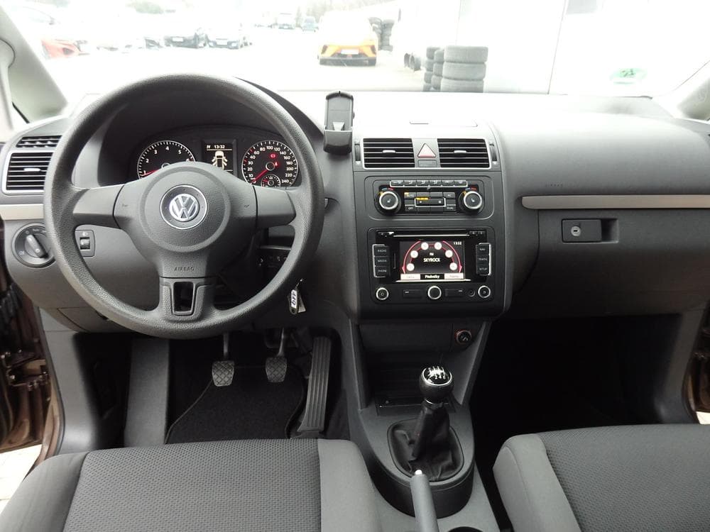 2011 Volkswagen TOURAN - 11