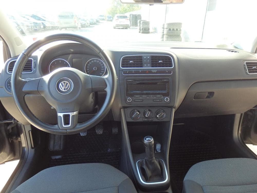2013 Volkswagen POLO - 12