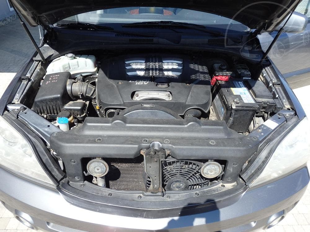 2004 Kia SORENTO - 13