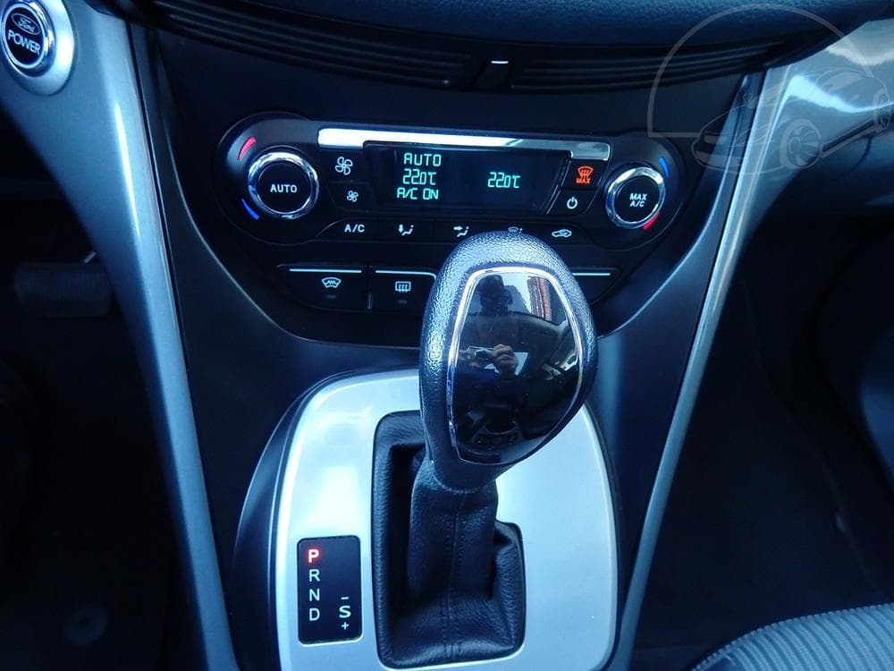 2013 Ford C-MAX - 18