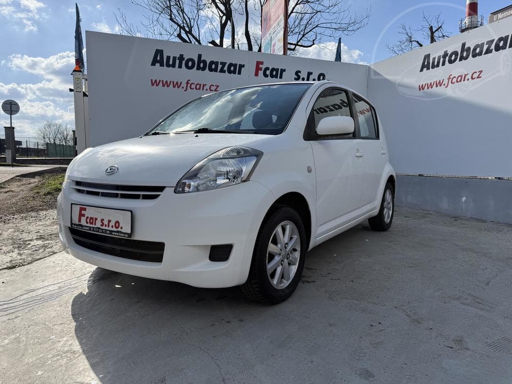 2010 Daihatsu SIRION - 3