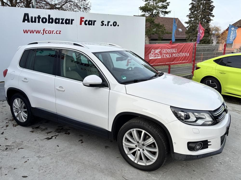 2012 Volkswagen Tiguan - 4