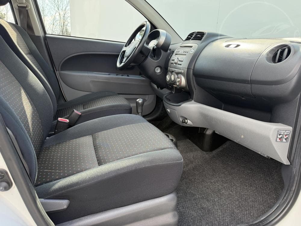 2010 Daihatsu SIRION - 15