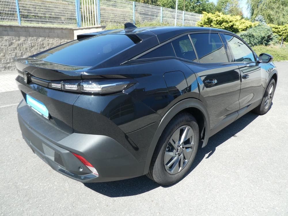 2025 Peugeot 408 - 19