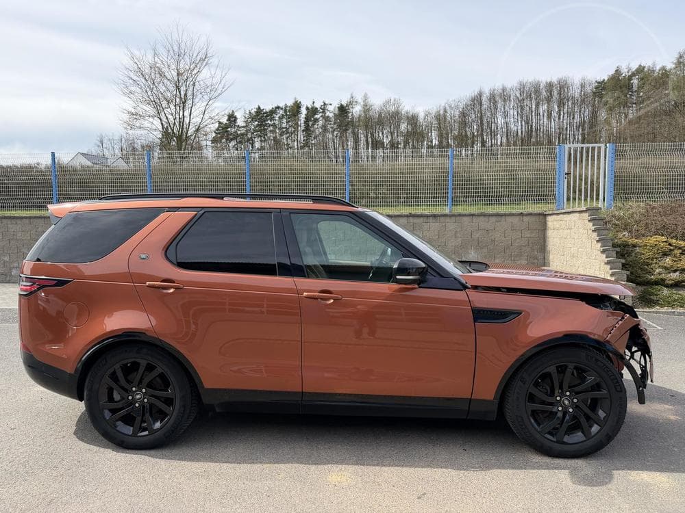2018 Land Rover DISCOVERY - 9