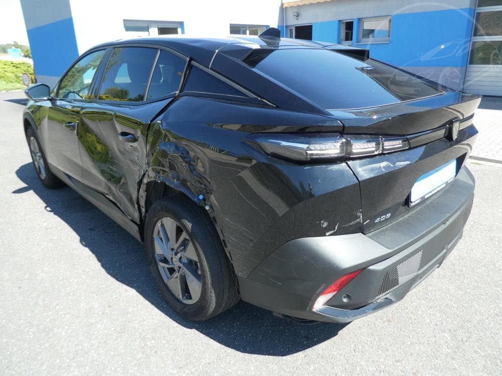 2025 Peugeot 408 - 28