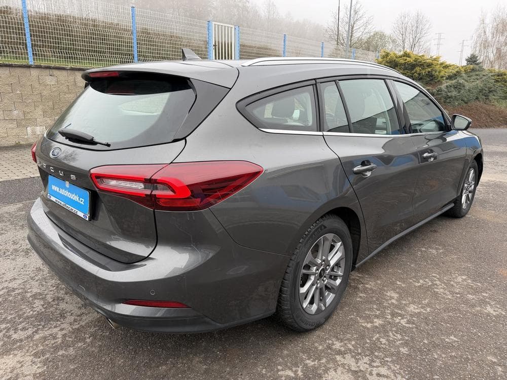 2025 Ford FOCUS - 10
