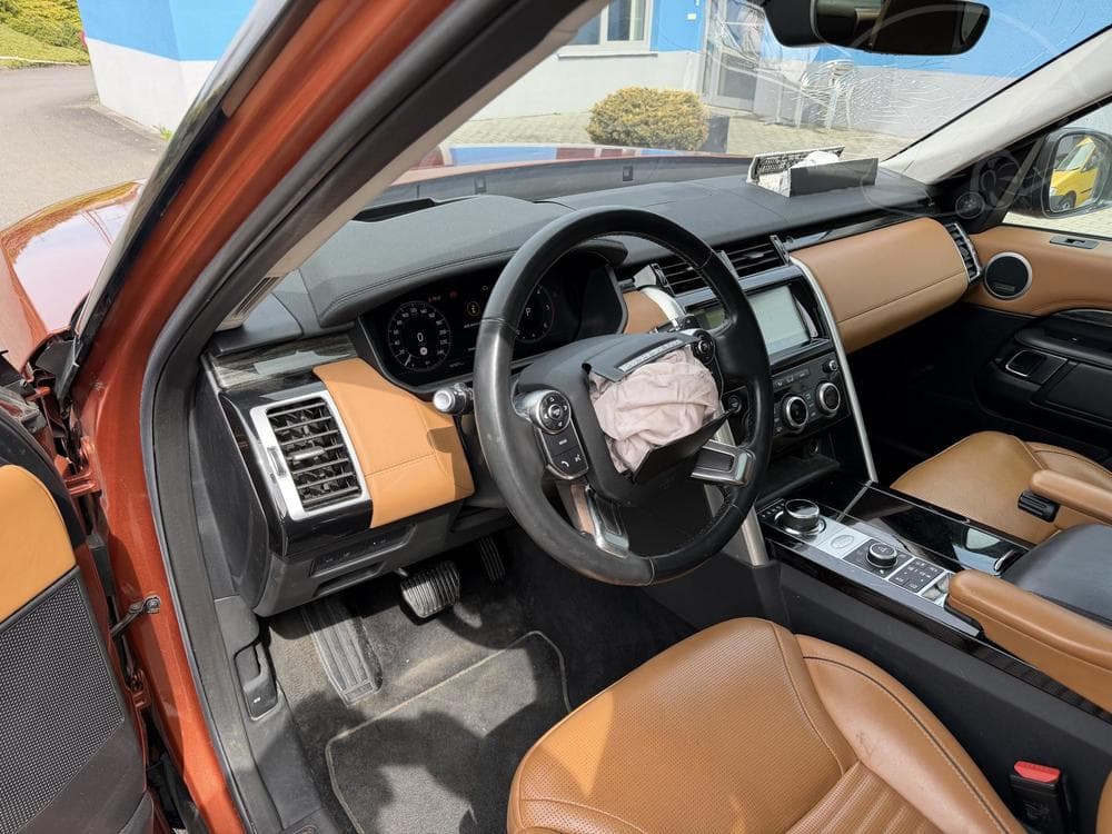 2018 Land Rover DISCOVERY - 37
