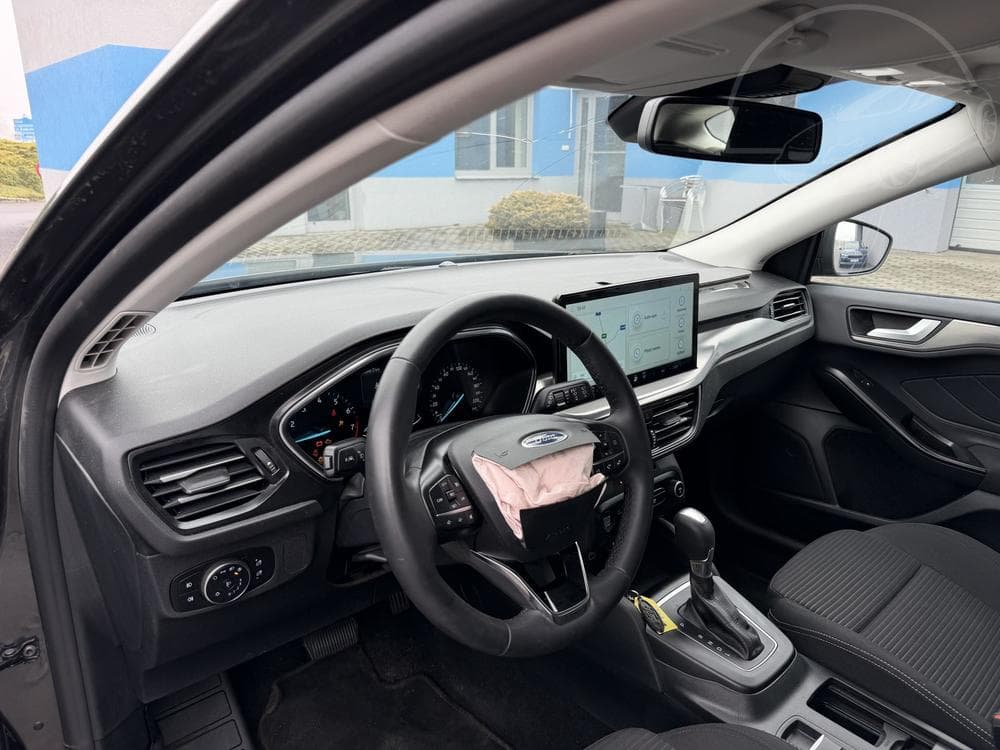 2025 Ford FOCUS - 28