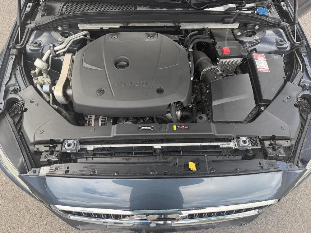 2020 Volvo V60 - 28