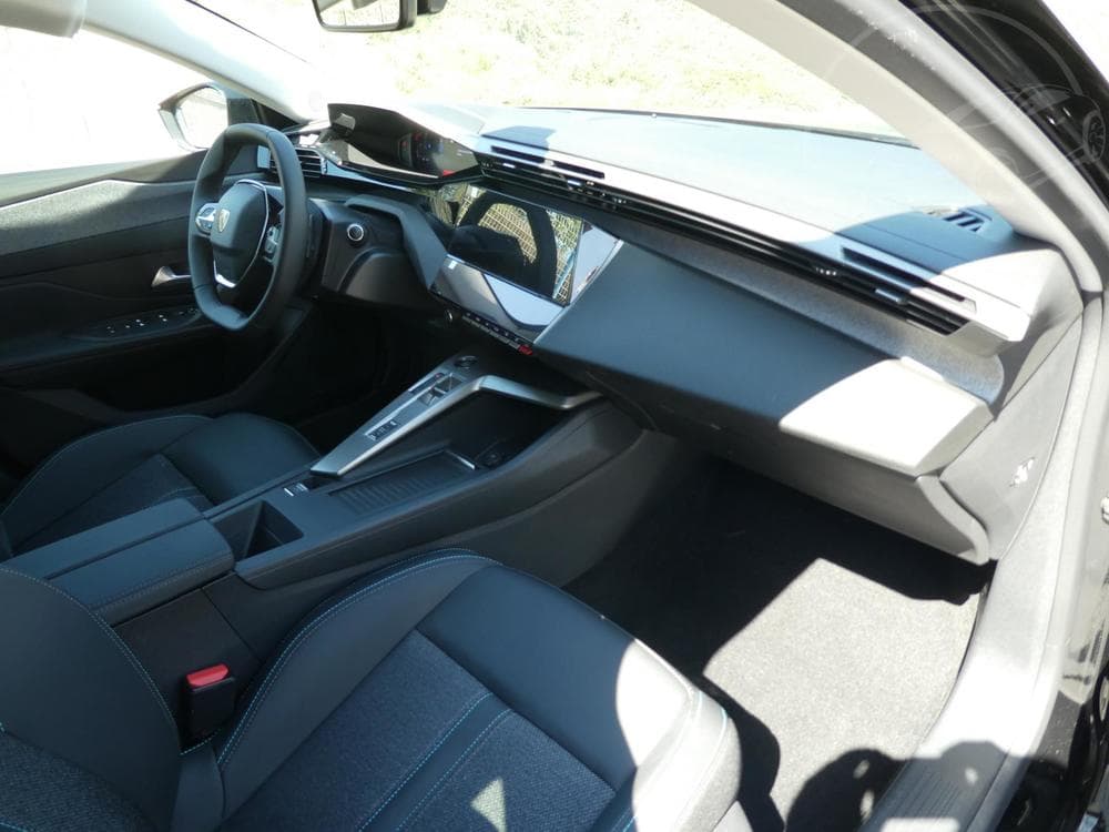 2025 Peugeot 408 - 91