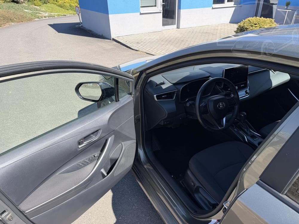 2022 Toyota COROLLA - 11