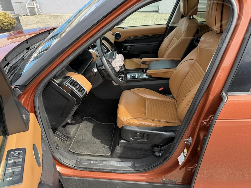 2018 Land Rover DISCOVERY - 45