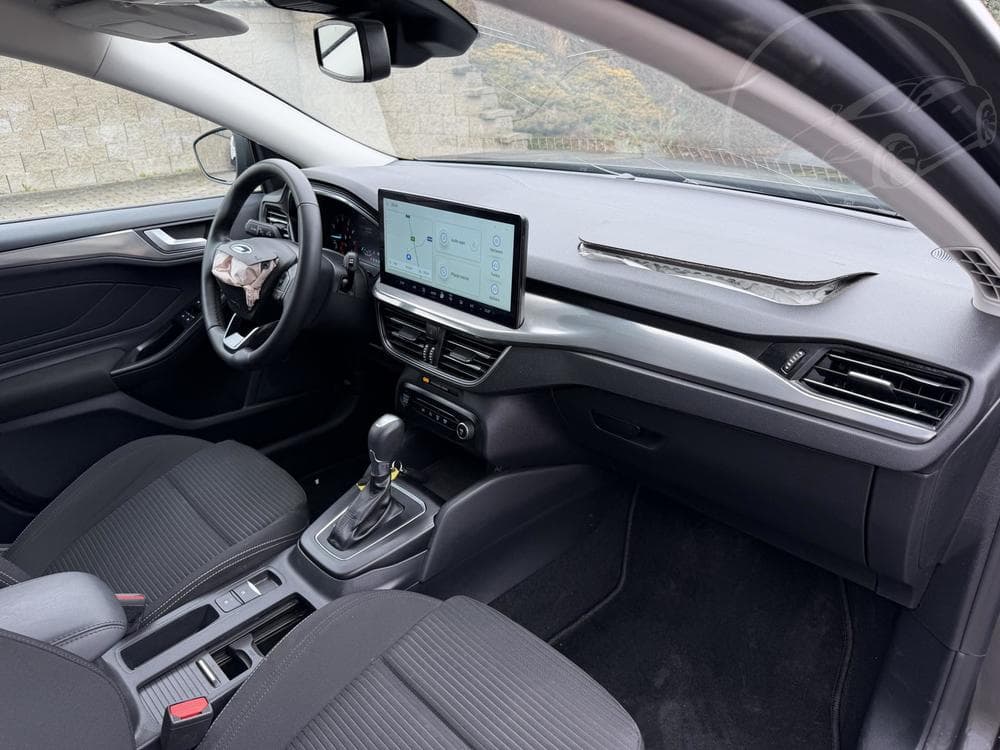 2025 Ford FOCUS - 34