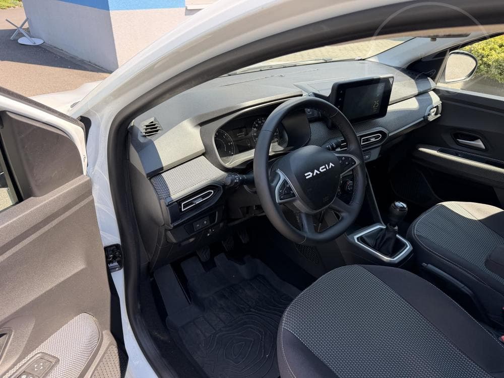 2025 Dacia SANDERO - 12