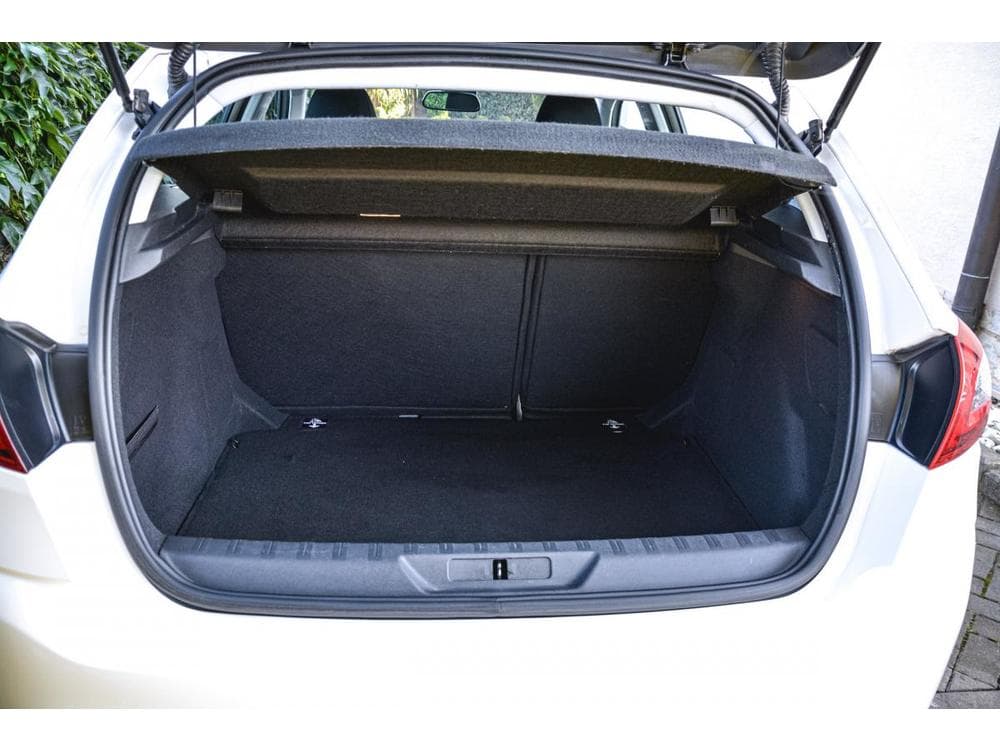 Peugeot 308 - 25