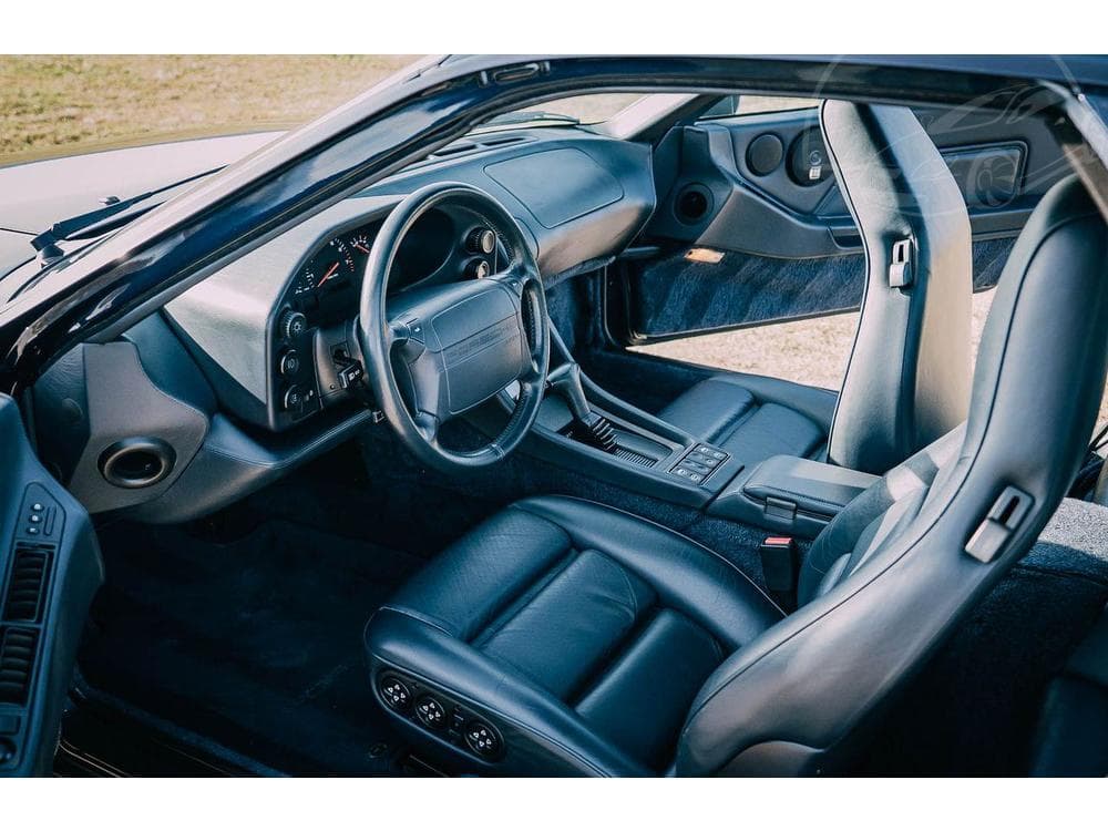 1992 Porsche 928 - 37