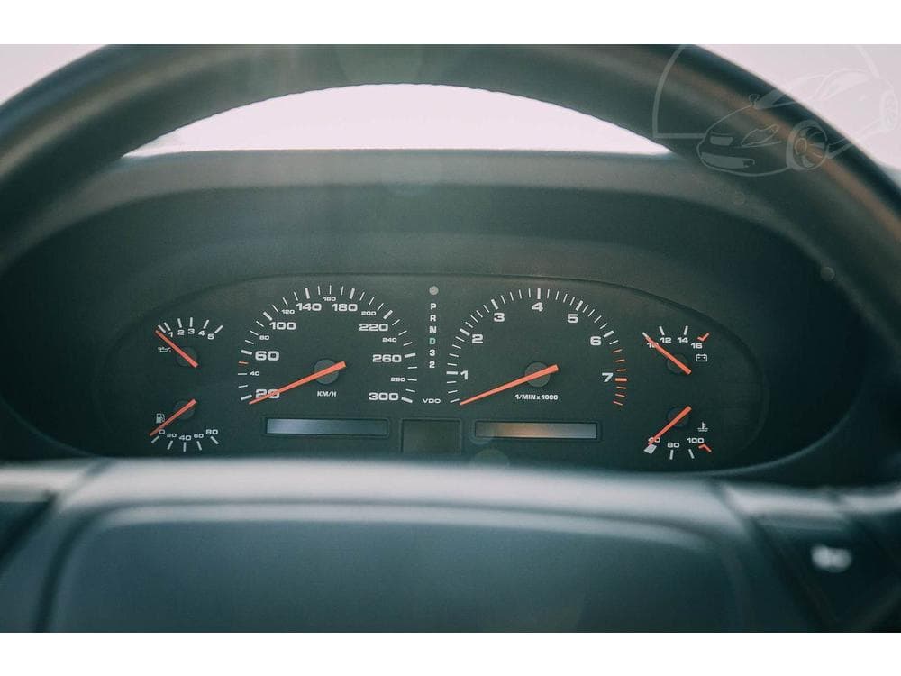 1992 Porsche 928 - 43
